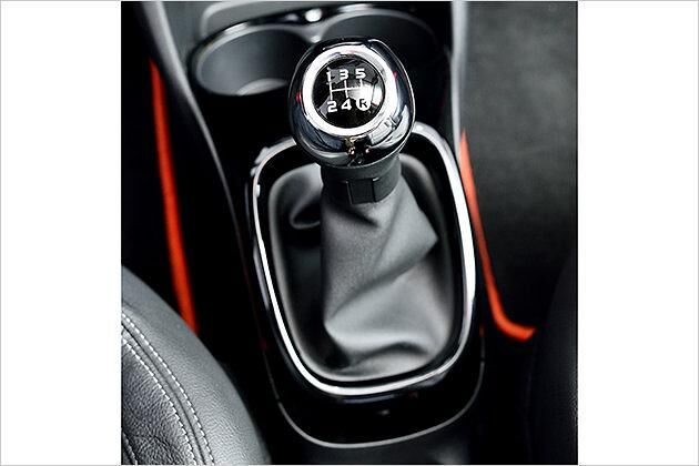 Serienmäßig weist der Aygo eine Fünfgang-Schaltung auf