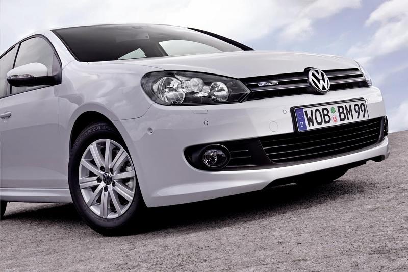 Weiß ist die Farbe des VW Golf