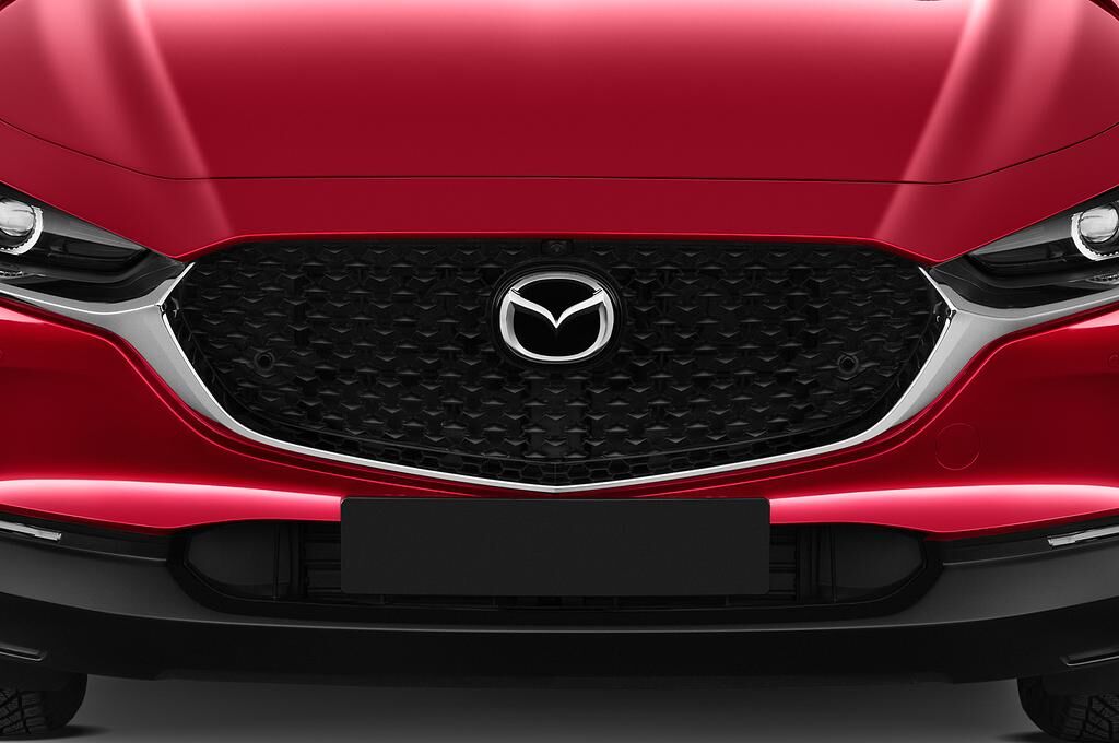 Mazda CX-30 (Baujahr 2020) Selection 5 Türen Kühlergrill und Scheinwerfer