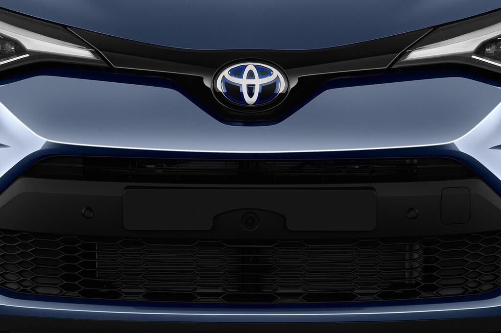 Toyota C-HR (Baujahr 2020) Team 5 Türen Kühlergrill und Scheinwerfer