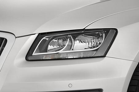 Audi Q5 (Baujahr 2011) - 5 Türen Scheinwerfer