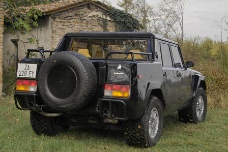Lamborghini LM 002