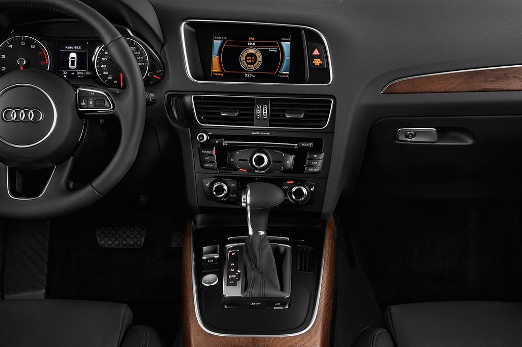 Audi Q5 (Baujahr 2014) - 5 Türen Mittelkonsole