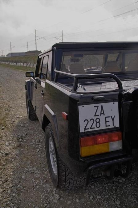 Lamborghini LM 002