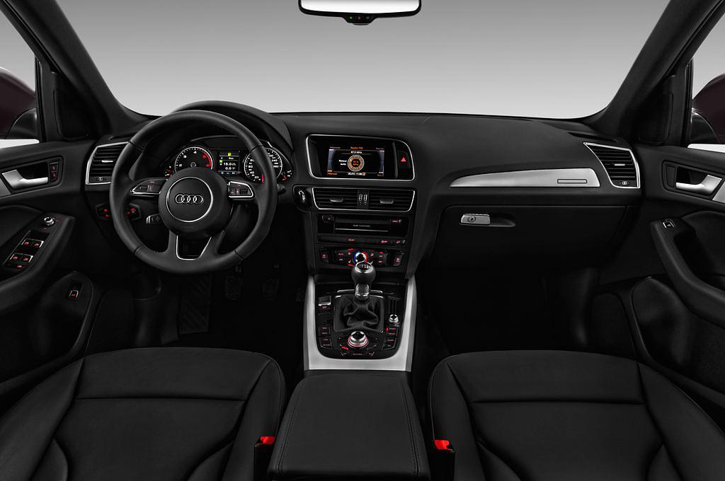 Audi Q5 (Baujahr 2016) - 5 Türen Cockpit und Innenraum