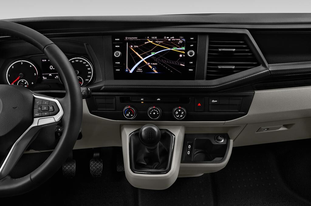 Volkswagen Transporer (Baujahr 2020) - 4 Türen Mittelkonsole