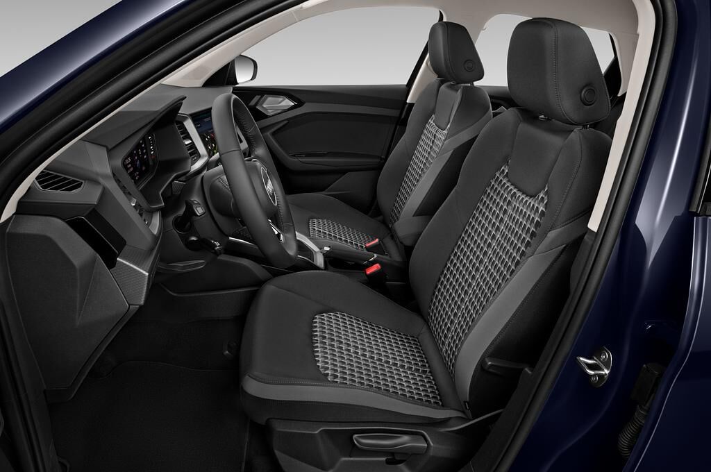Audi A1 Citycarver (Baujahr 2020) Basis 5 Türen Vordersitze