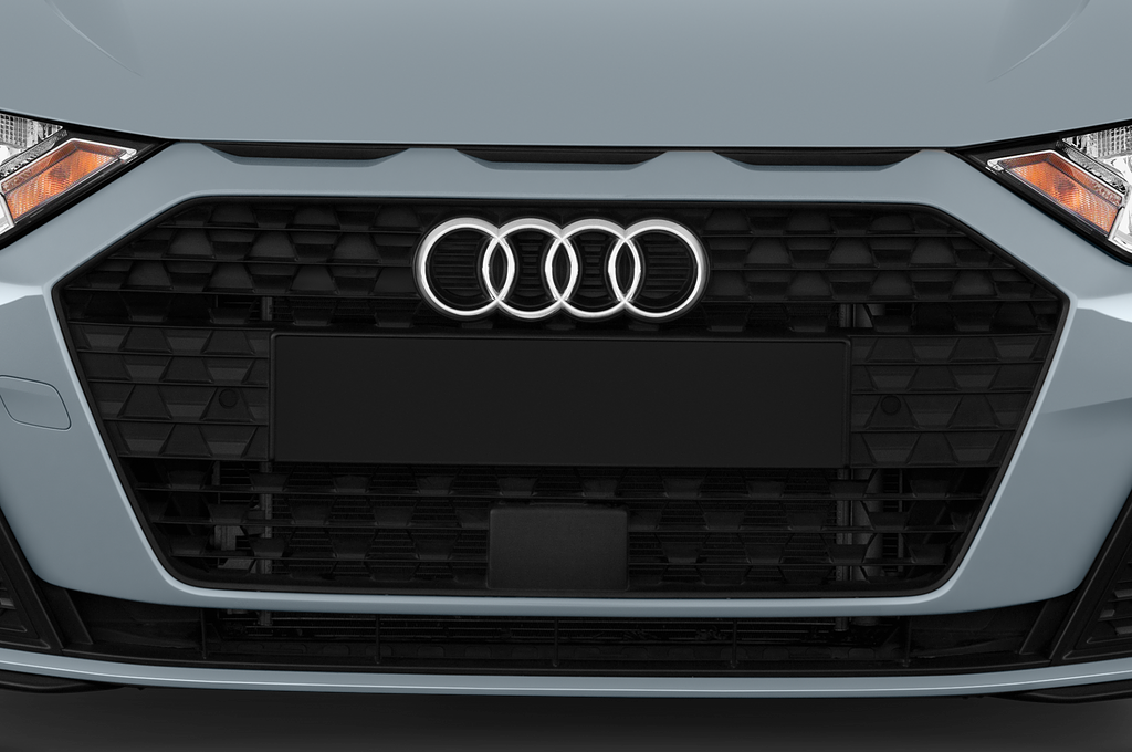 Audi A1 Sportback (Baujahr 2023) Base 5 Türen Kühlergrill und Scheinwerfer