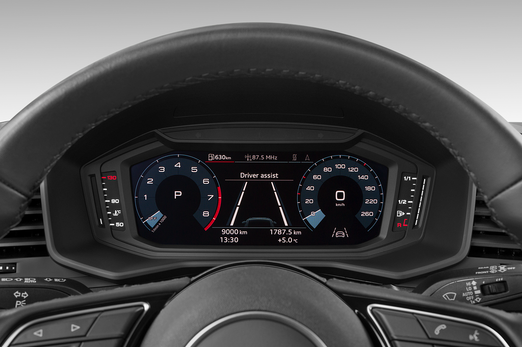 Audi A1 Sportback (Baujahr 2023) Base 5 Türen Tacho und Fahrerinstrumente