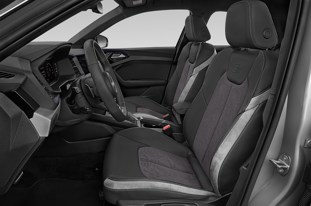 Audi A1 Sportback (Baujahr 2023) S Line 5 Türen Vordersitze