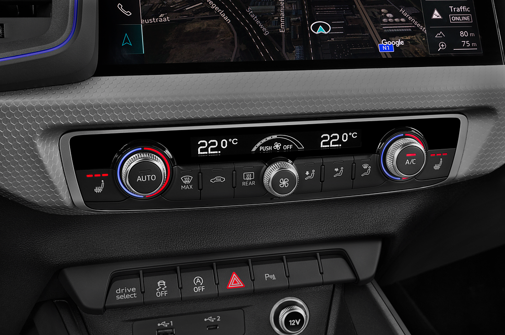 Audi A1 Sportback (Baujahr 2023) S Line 5 Türen Temperatur und Klimaanlage