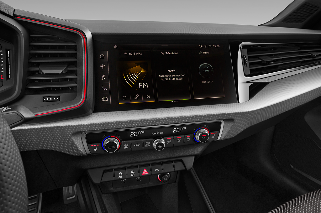 Audi A1 Sportback (Baujahr 2023) S Line 5 Türen Mittelkonsole