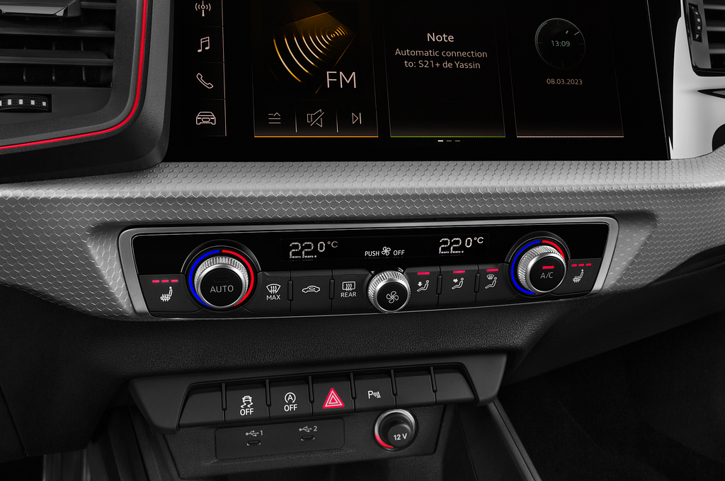 Audi A1 Sportback (Baujahr 2023) S Line 5 Türen Temperatur und Klimaanlage
