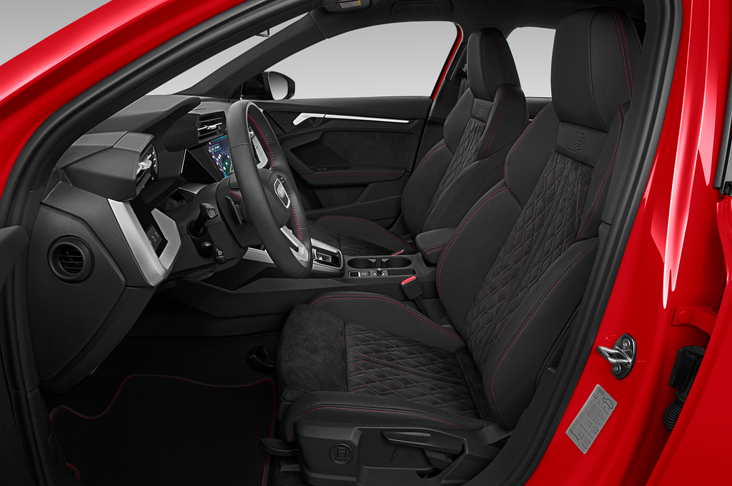 Audi A3 (Baujahr 2020) S Line 4 Türen Vordersitze