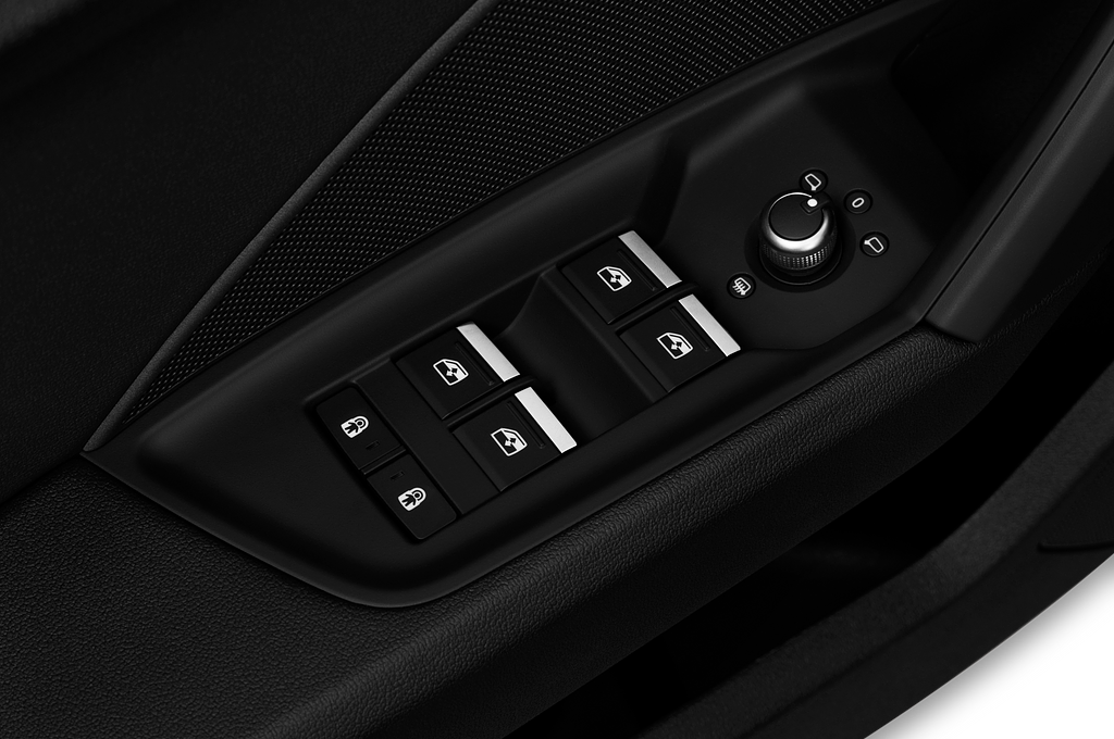 Audi A3 (Baujahr 2022) Advanced 4 Türen Bedienungselemente Tür