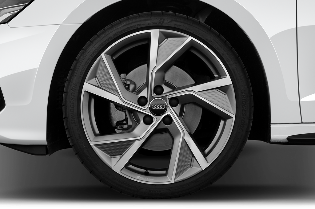 Audi A3 Sportback (Baujahr 2020) S-Line 5 Türen Reifen und Felge