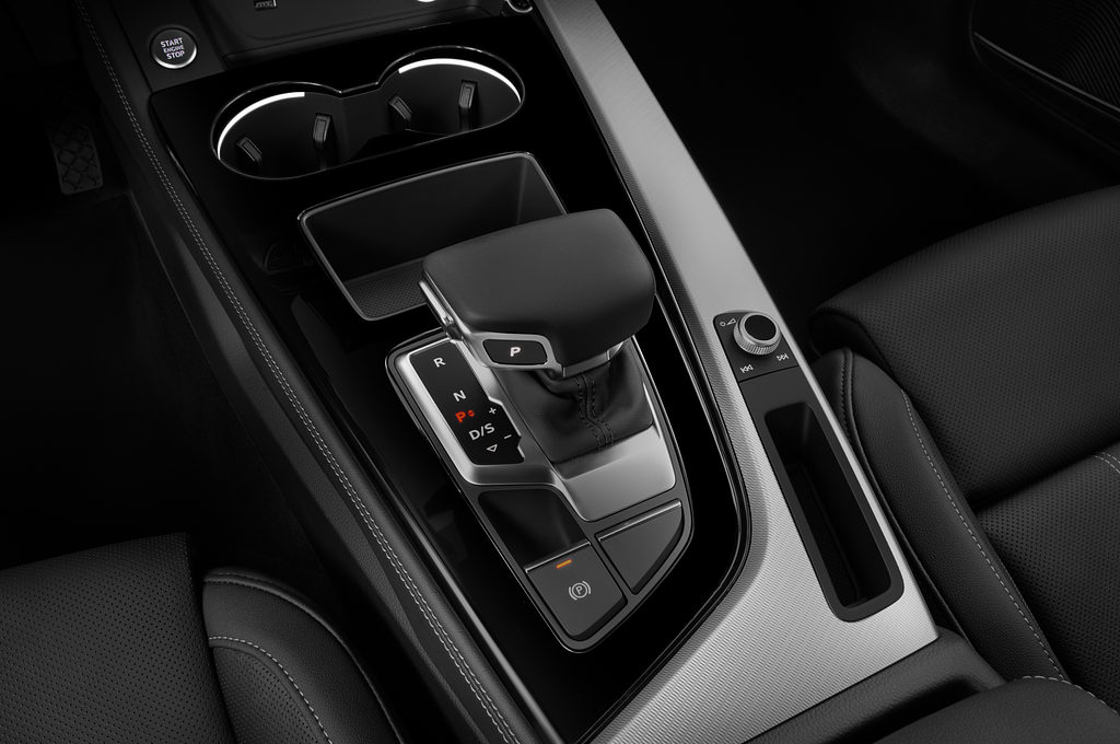 Audi A5 Sportback (Baujahr 2021) Design 5 Türen Schalthebel