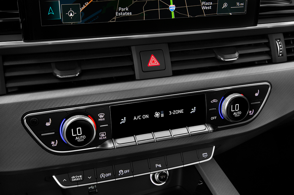 Audi A5 Sportback (Baujahr 2021) Design 5 Türen Temperatur und Klimaanlage