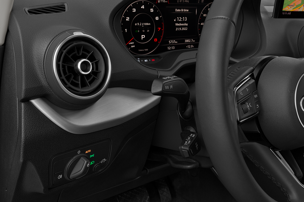 Audi Q2 (Baujahr 2023) S Line 5 Türen Lüftung