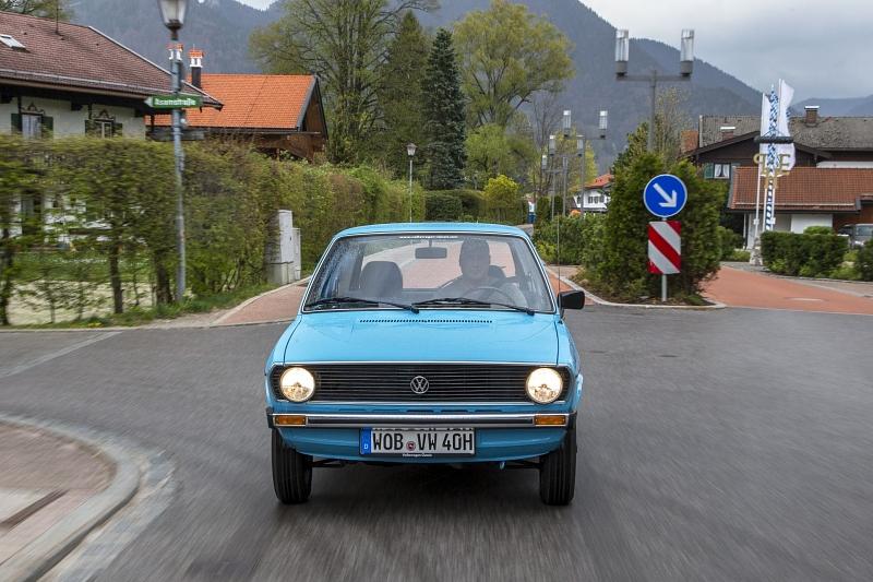 Der VW Polo L kostete 1977 8.325 D-Mark. Das sind rund 4.000 Euro.
