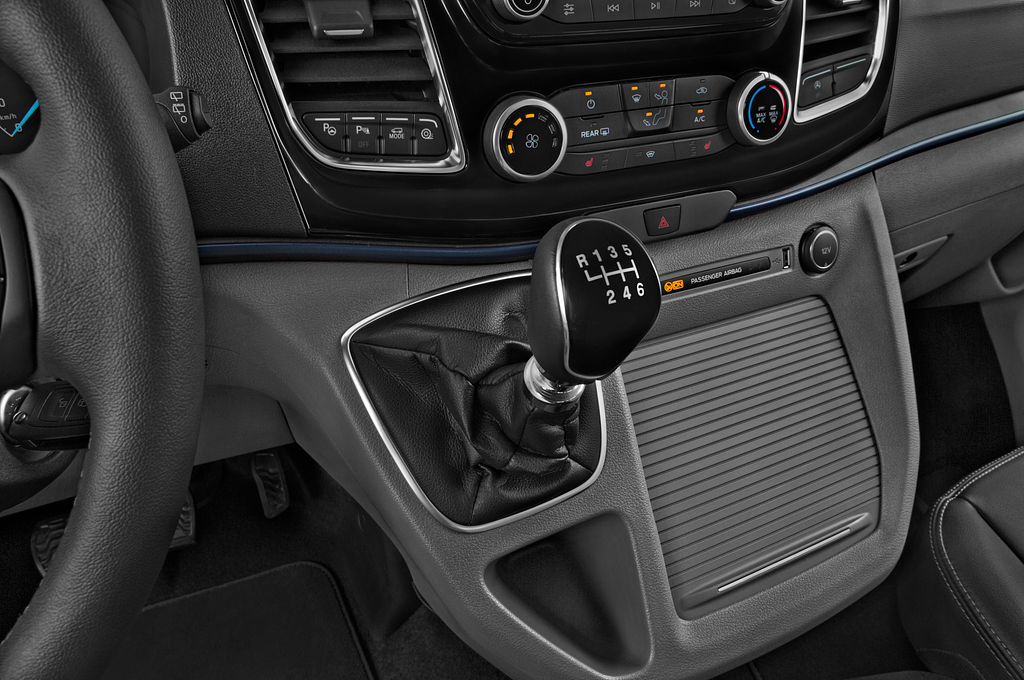 Ford Tourneo Custom (Baujahr 2021) Active 5 Türen Schalthebel