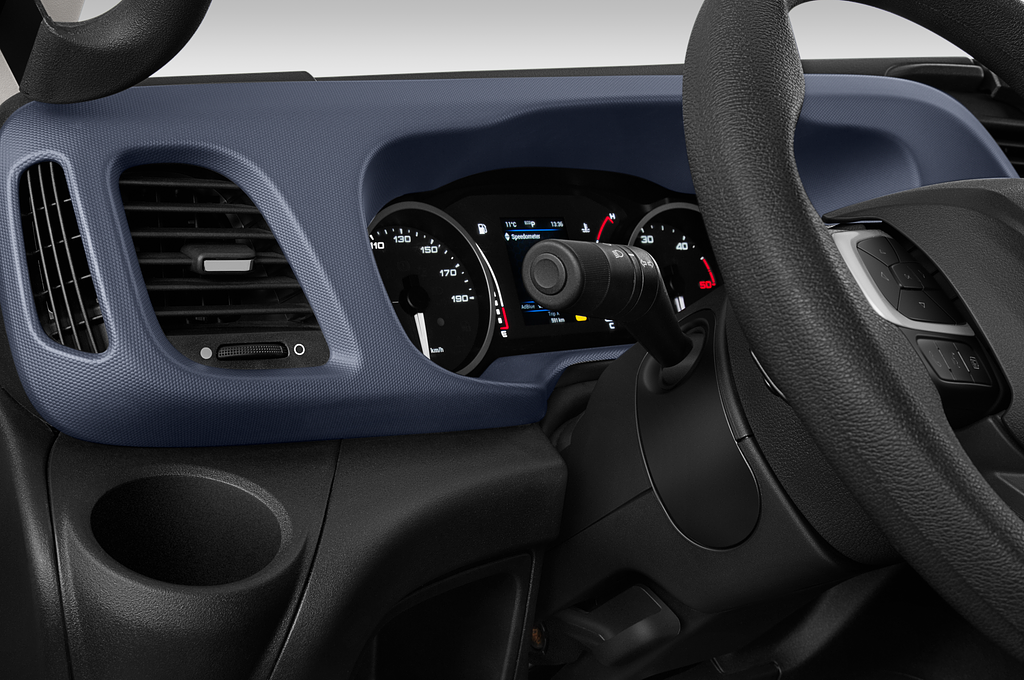 Iveco Daily (Baujahr 2021) 12m3 L3H2 4 Türen Lüftung