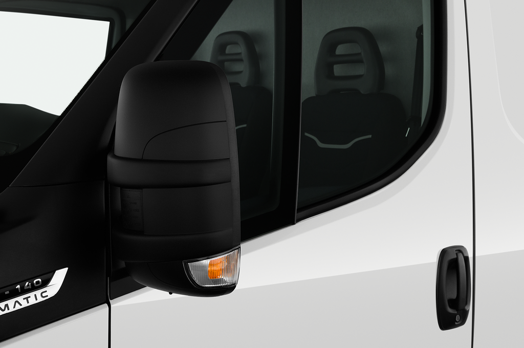 Iveco Daily (Baujahr 2021) 12m3 L3H2 4 Türen Außenspiegel