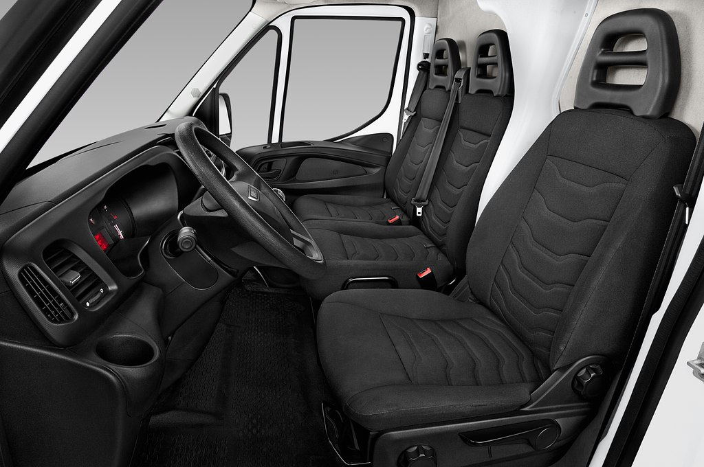 Iveco Daily (Baujahr 2021) - 4 Türen Vordersitze