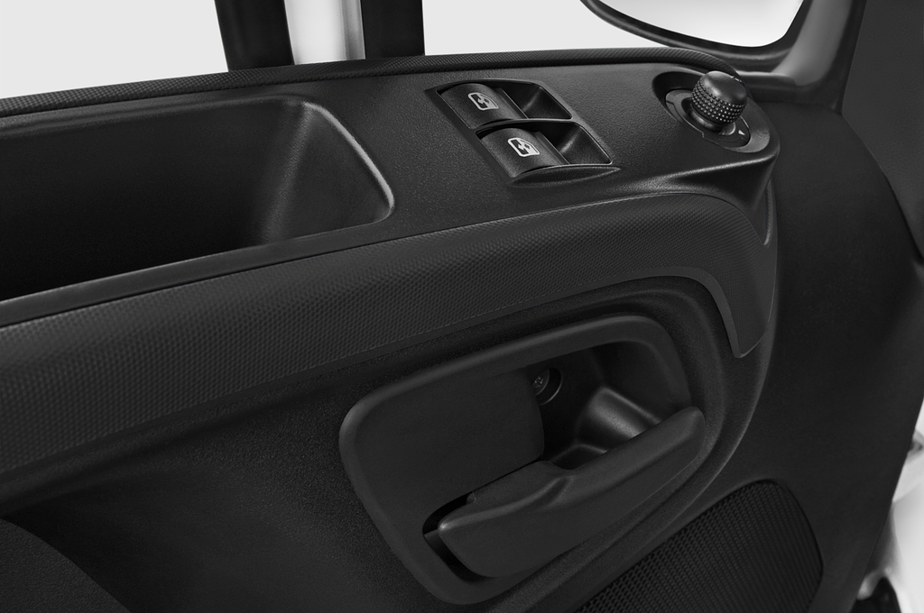 Iveco Daily (Baujahr 2023) 35S 4 Türen Bedienungselemente Tür