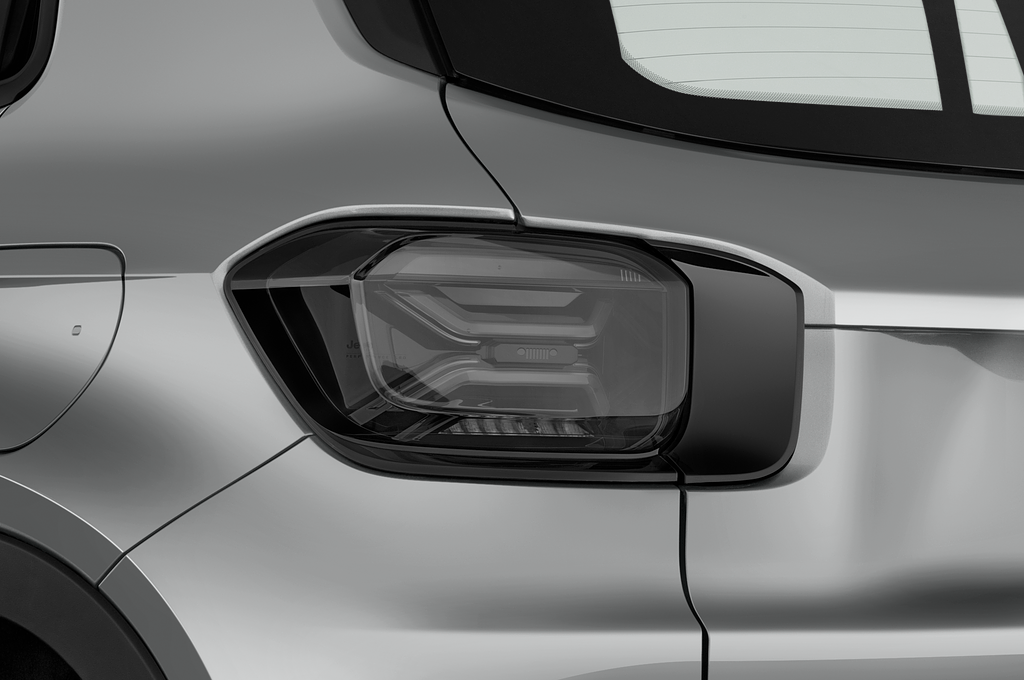 Jeep Avenger Electric (Baujahr 2023) Summit 5 Türen Rücklicht