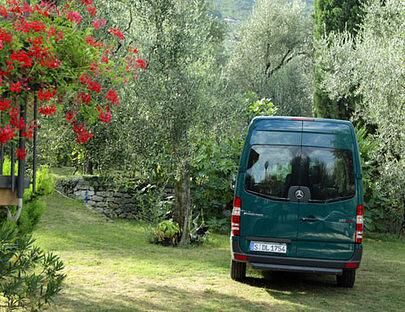 Das zulässige Gesamtgewicht beträgt 3,5 Tonnen.