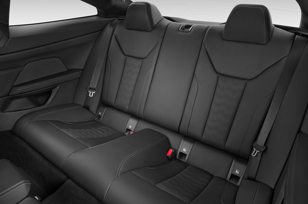 BMW M4 Coupe (Baujahr 2021) Competition 2 Türen Rücksitze