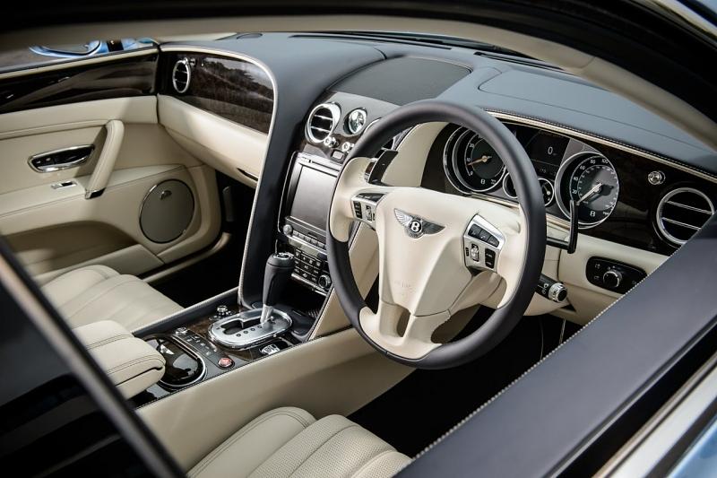 Bentley Flying Spur V8