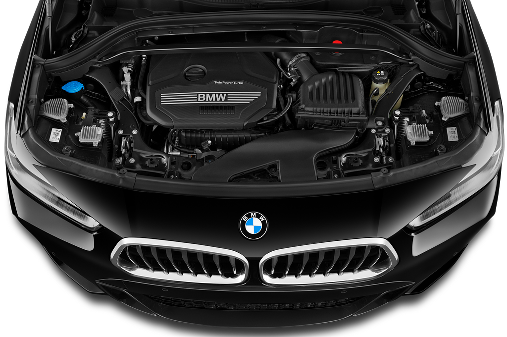 BMW X2 (Baujahr 2023) M Sport 5 Türen Motor