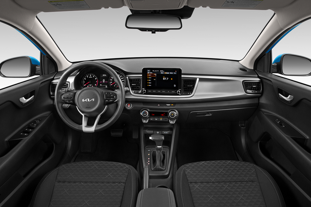 Kia Rio (Baujahr 2021) Spirit 5 Türen Cockpit und Innenraum
