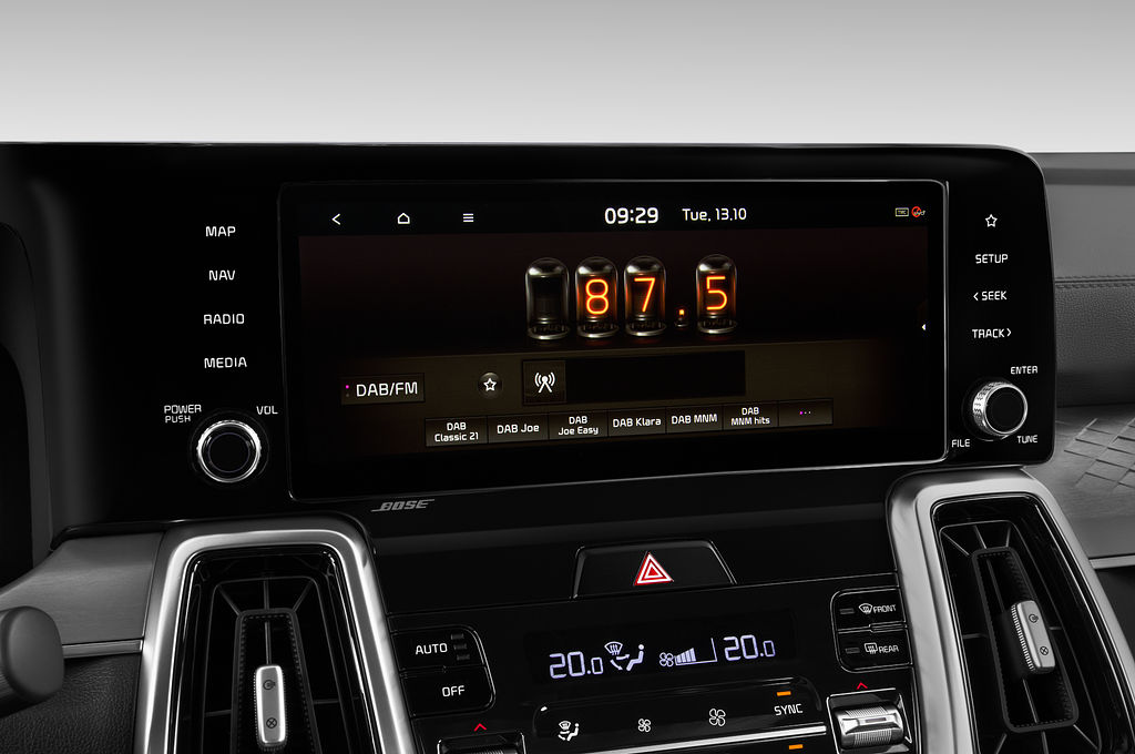 Kia Sorento Hybride (Baujahr 2023) Base 5 Türen Radio und Infotainmentsystem