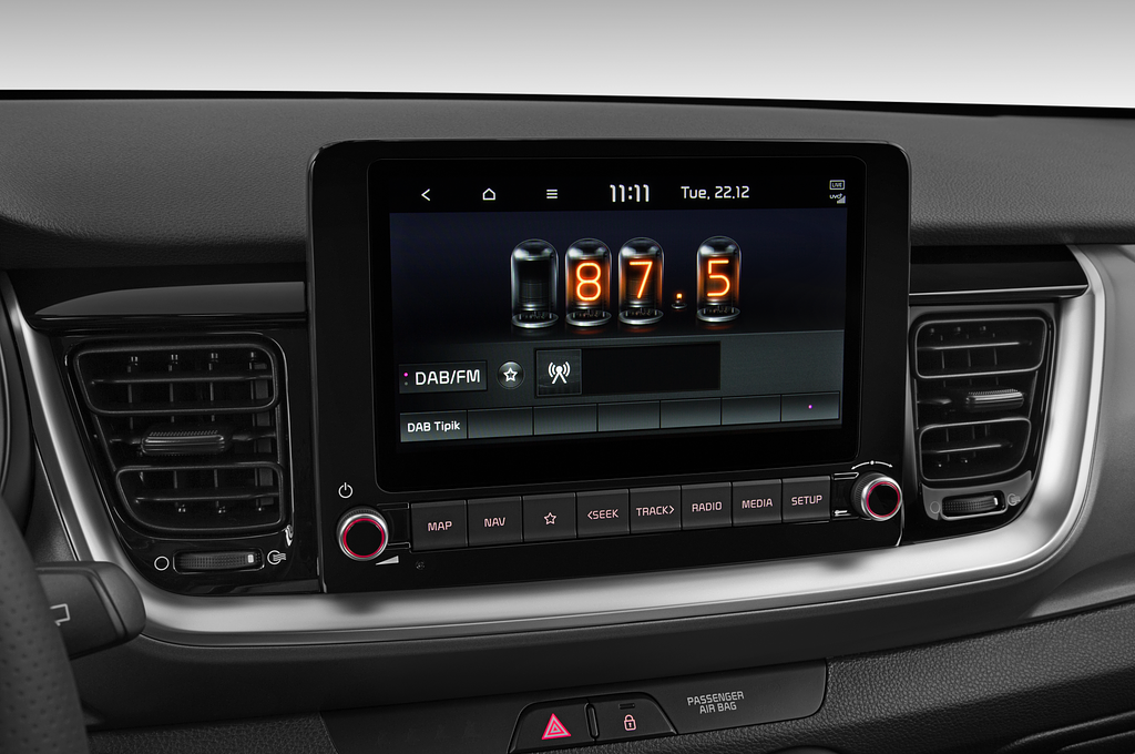 Kia Stonic (Baujahr 2023) Spirit 5 Türen Radio und Infotainmentsystem
