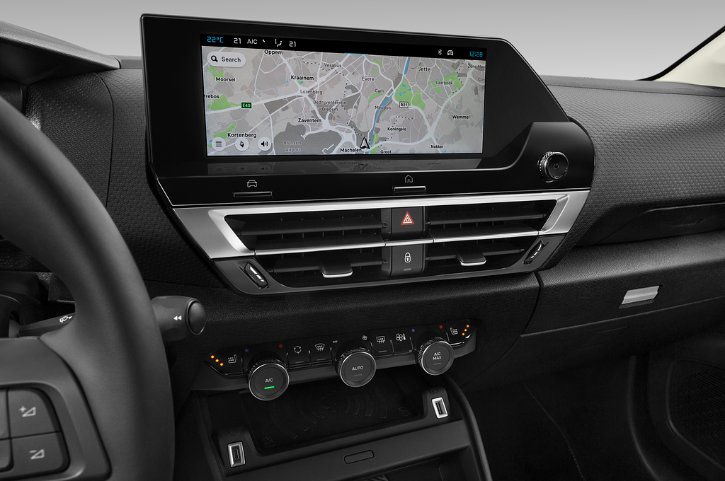 Citroen E-C4 X (Baujahr 2023) Shine 5 Türen Mittelkonsole