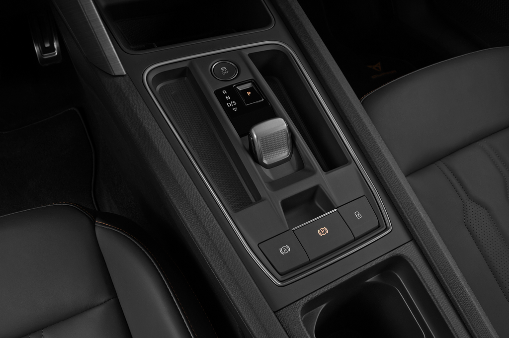 Cupra Leon (Baujahr 2021) VZ 5 Türen Schalthebel