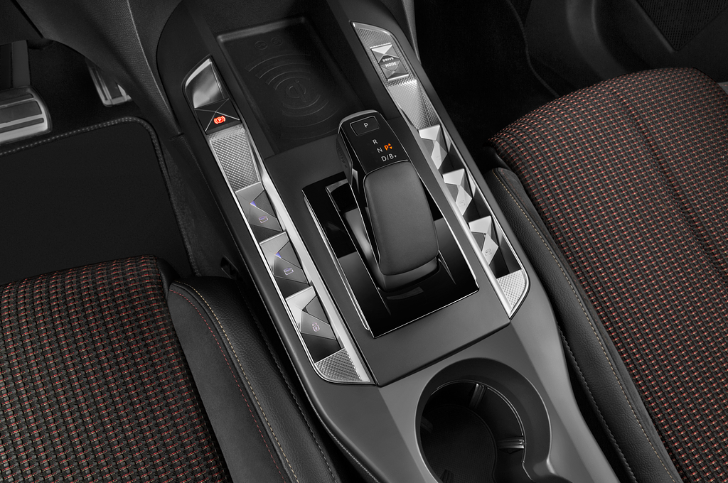 DS DS 3 (Baujahr 2023) EV Performance Line 5 Türen Schalthebel
