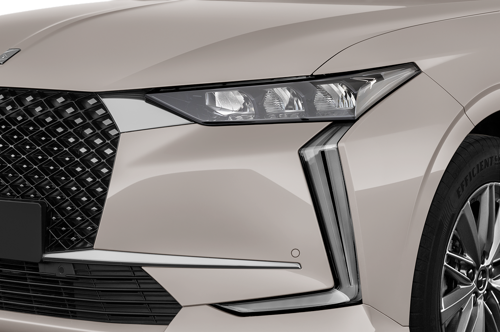 DS DS 4 (Baujahr 2023) Bastille 5 Türen Scheinwerfer