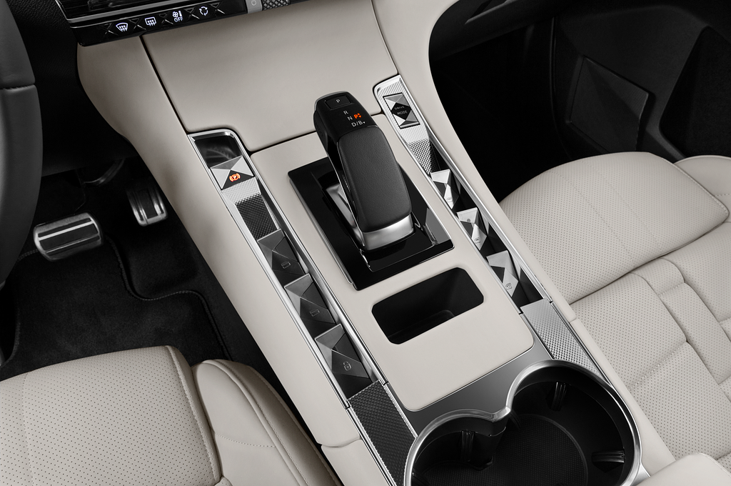 DS DS 7 (Baujahr 2023) E-Tense Opera 5 Türen Schalthebel