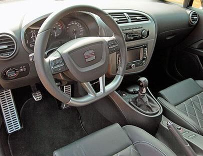 Seat Leon Cupra R: Der Arbeitsplatz für den ambitionierten Sportwagenfahrer.