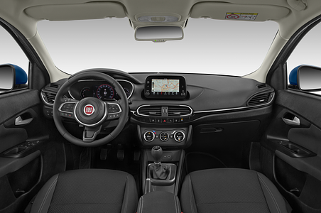 FIAT Tipo (Baujahr 2021) Life 5 Türen Cockpit und Innenraum