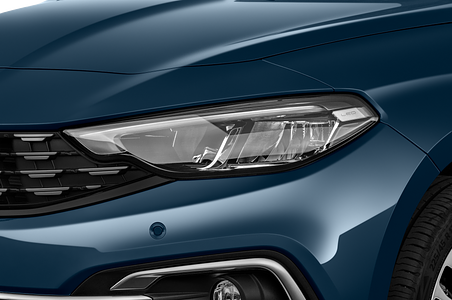 FIAT Tipo (Baujahr 2021) Life 5 Türen Scheinwerfer