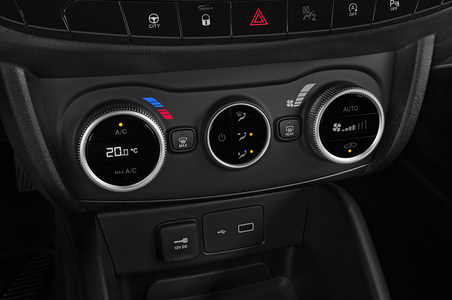 FIAT Tipo (Baujahr 2021) Life 5 Türen Temperatur und Klimaanlage