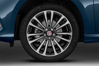 FIAT Tipo (Baujahr 2021) Life 5 Türen Reifen und Felge