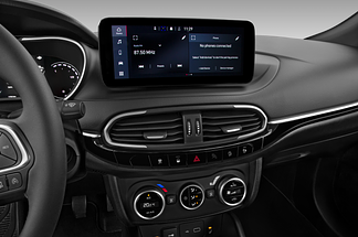 FIAT Tipo (Baujahr 2021) Cross 5 Türen Mittelkonsole