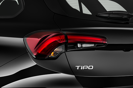 FIAT Tipo Kombi (Baujahr 2023) Cross 5 Türen Rücklicht