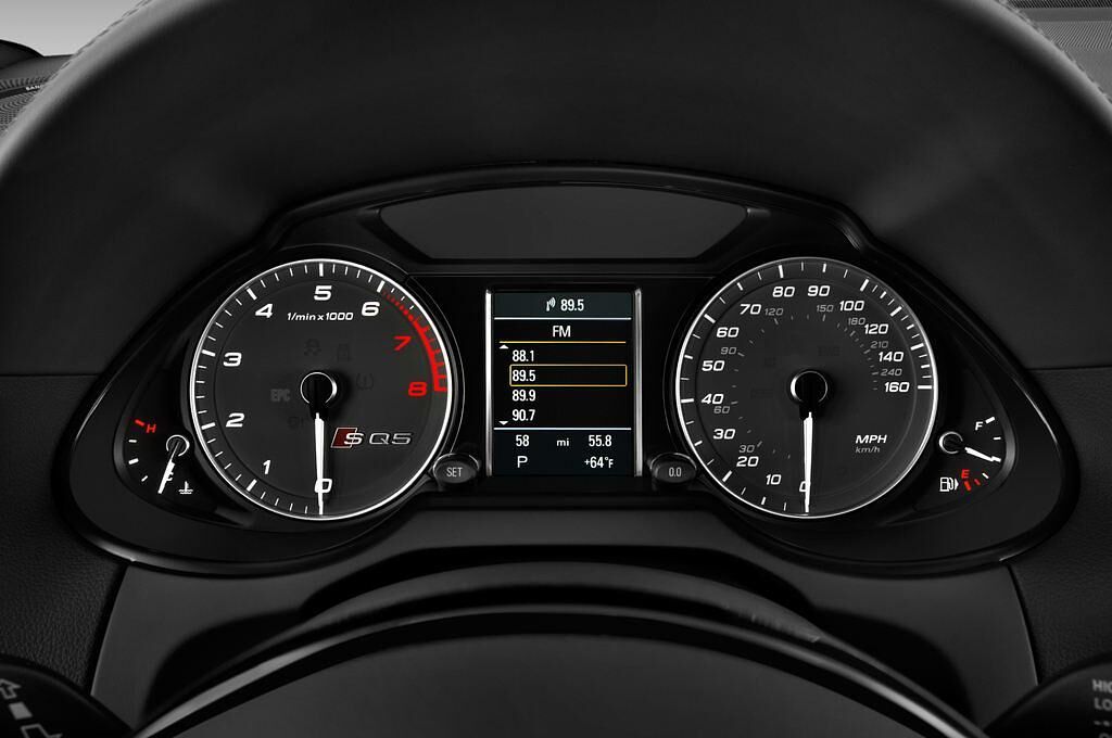 Audi SQ5 (Baujahr 2015) 3.0 Tdi Tiptronic Quattro 5 Türen Tacho und Fahrerinstrumente